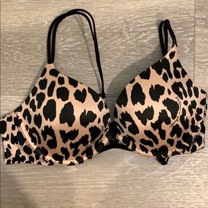 VICTORIA’S SECRET 32C Very Sexy Push-Up Bra